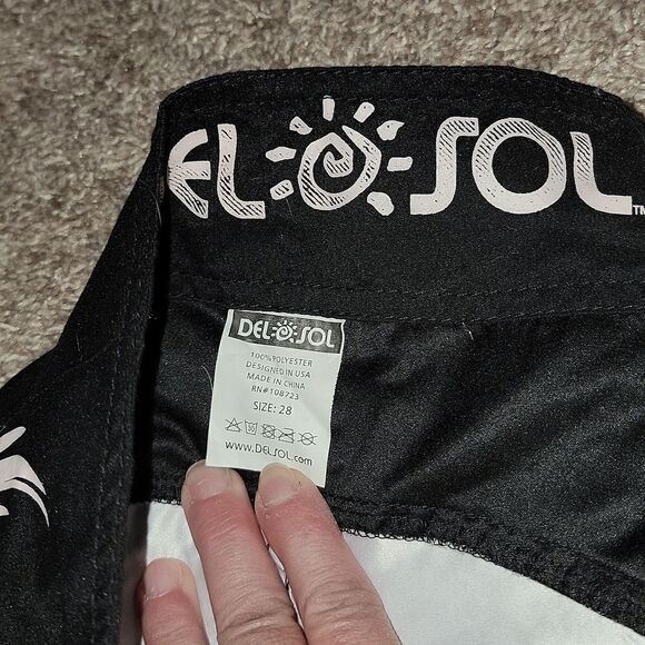 Del☀️Sol Color Changing Boardshorts Catchin Rays n Carvin Waves Size 28 - Picture 3 of 6